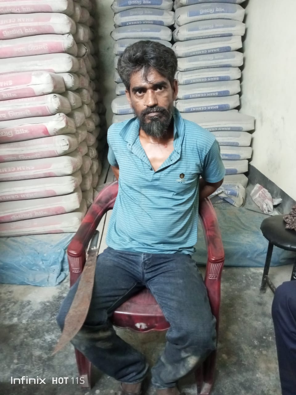 বগুড়ায় মাদক ও অস্ত্রসহ স্বেচ্ছাসেবক লীগ নেতা গ্রেফতার