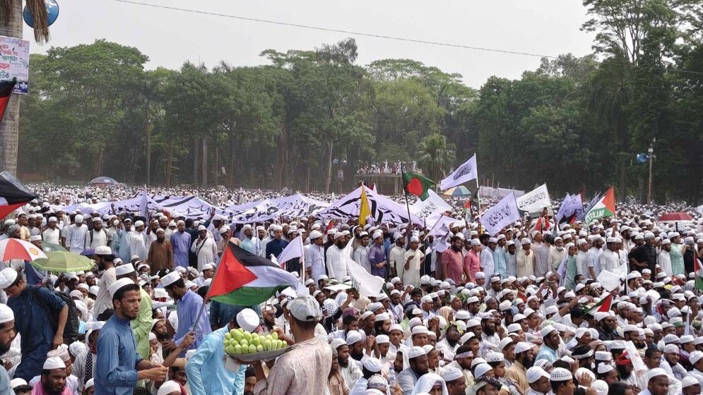 আওয়ামীলীগ নিষিদ্ধসহ ১২ দফা দাবী হেফাজতের
