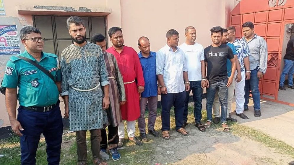 গাজীপুরে চাঁদাবাজির ঘটনায় ছাত্রদল-যুবদলের ১০ জন গ্রেফতার