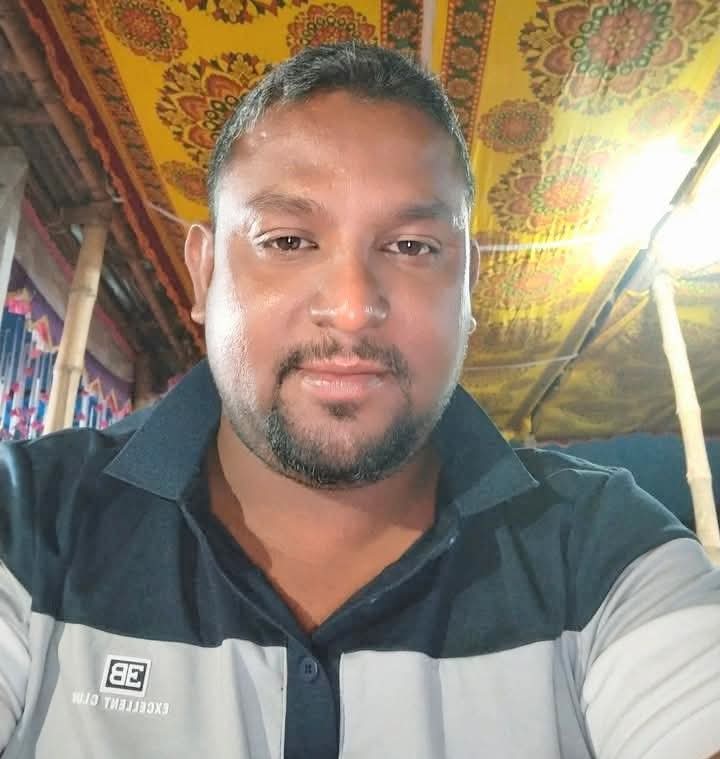 চাঁদাবাজির অভিযোগে বীরগঞ্জ উপজেলা যুবদলের যুগ্ম-আহবায়ক গ্রেফতার