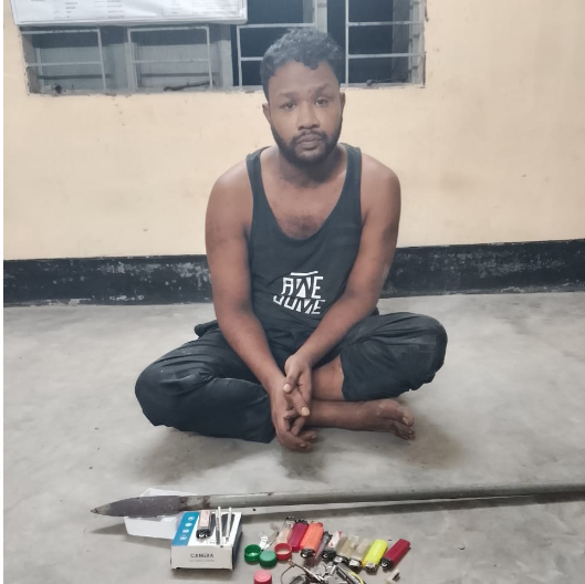 সারিয়াকান্দিতে নারীকে ব্ল্যাকমেইলের অভিযোগে সেনাবাহিনীর হাতে একজন আটক
