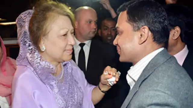 মা কে দেখতে কেন দেশে আসছেন না জানালেন তারেক রহমান