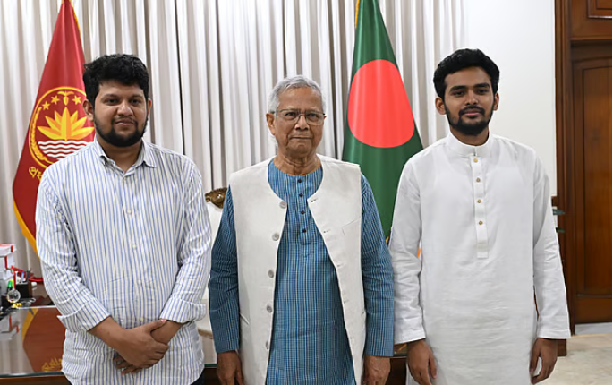 দুই ছাত্র-উপদেষ্টার পদত্যাগপত্র গ্রহণ করেছেন প্রধান উপদেষ্টা