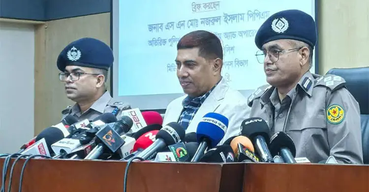 হাদির হত্যাকারীদের দুই সহযোগী ভারতে গ্রেফতার