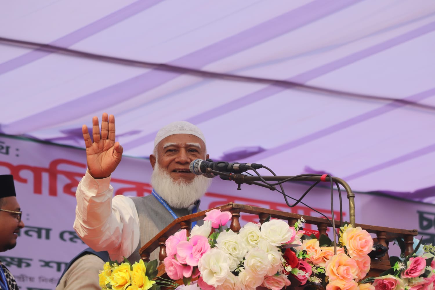 শিবগঞ্জের মোকামতলায় আমীরে জামায়াতের পথসভা অনুষ্ঠিত