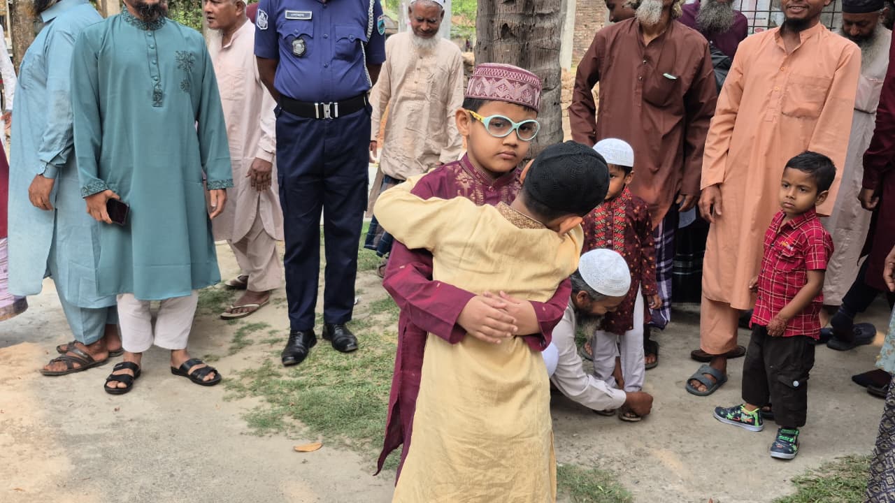 সৌদির সঙ্গে মিল রেখে বগুড়ার তিন উপজেলায় ঈদুল ফিতর উদযাপন