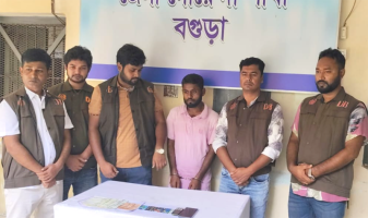 বগুড়ায় তারেক রহমানের চাচাতো ভাই পরিচয়দানকারী ভূয়া ব্যারিষ্টার গ্রেফতার