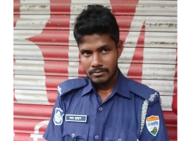 বগুড়ায় জনতার হাতে ভুয়া পুলিশ আটক