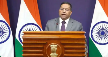 হাসিনাকে ফেরাতে বাংলাদেশের অনুরোধ পর্যালোচনা করছে ভারত!