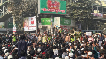 ওসমান হাদি হত্যার বিচার দাবিতে শাহবাগ অবরোধ