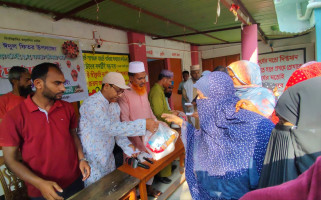 বগুড়া পৌরসভার ১১ নম্বর ওয়ার্ডে জামায়াতের উদ্যোগে ঈদ সামগ্রী বিতরণ