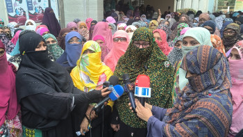 বগুড়ায় বিএনপি সভাপতির নেকাব বিরোধী বক্তব্যের প্রতিবাদে নারীদের বিক্ষোভ