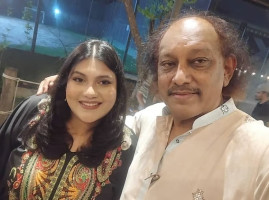 জনপ্রিয় কনটেন্ট ক্রিয়েটর ও অভিনেত্রী কারিনা কায়সার আর নেই
