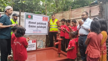 তুরস্কের সহায়তায় সোনাতলায় ১১ অসহায় পরিবার পেল টিউবওয়েল