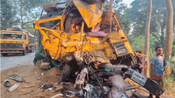 নাটোরে বাস-ট্রাক সংঘর্ষ: নিহতের সংখ্যা বেড়ে ১৪